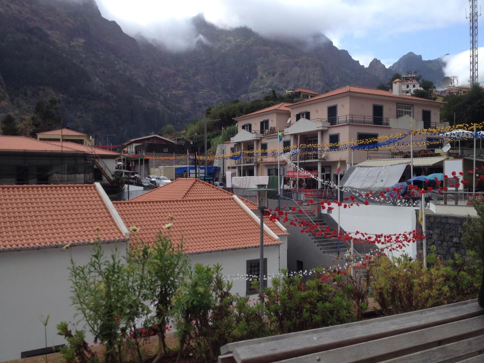 Valley Of Nuns Holiday Apartments Curral Das Freiras Eksteriør billede