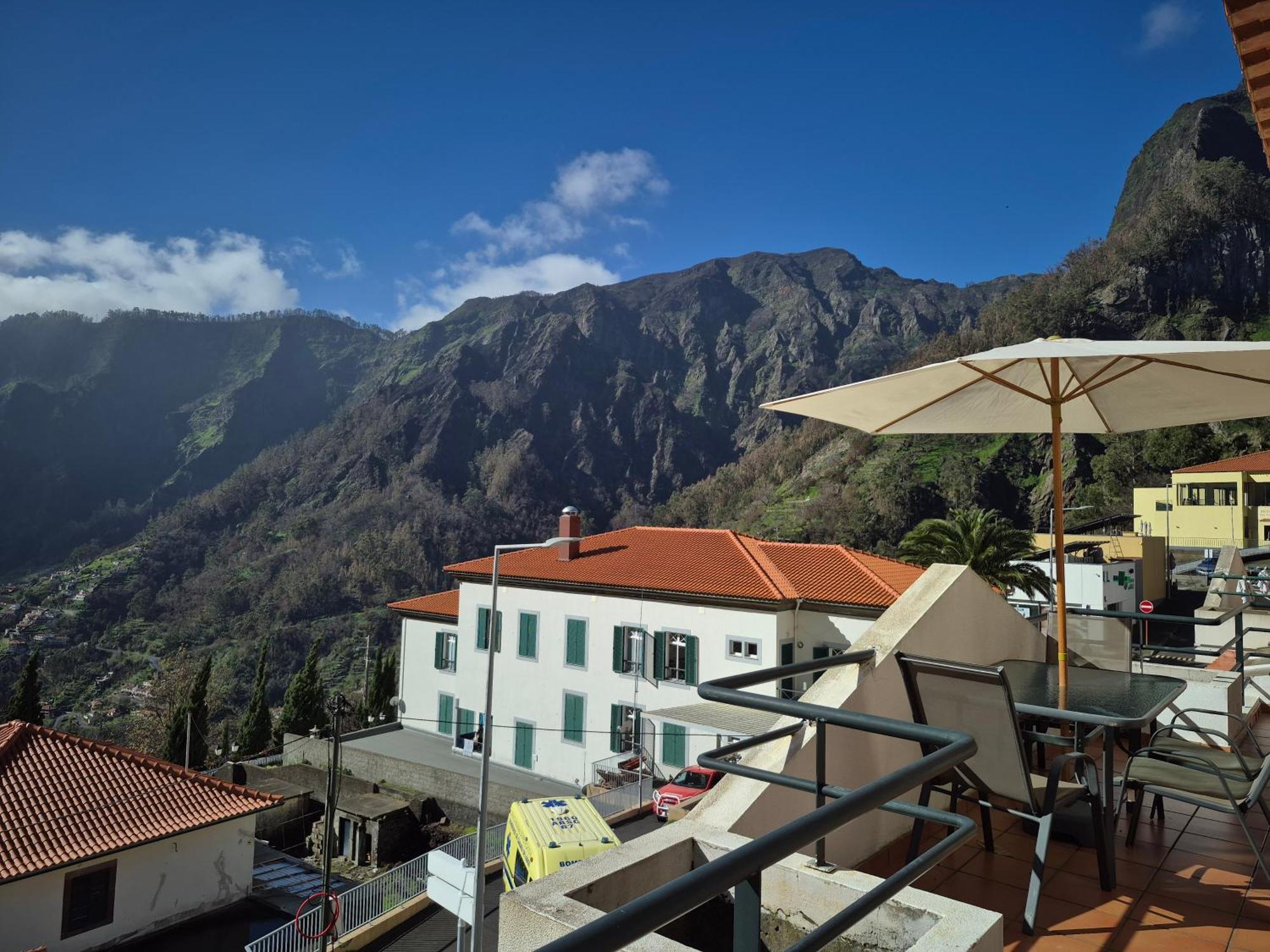 Valley Of Nuns Holiday Apartments Curral Das Freiras Eksteriør billede